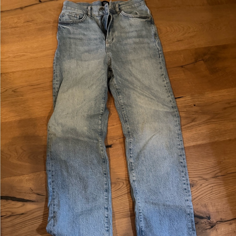 Classic Light Blue Straight Women’s Jeans